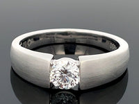 RING AUS 950/- PLATIN mit Brillant (ca. 0,5 ct.)