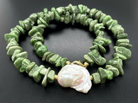 COLLIER 375/- GELBGOLD MIT CHROMDIOPSID & SÜßWASSERZUCHTPERLE