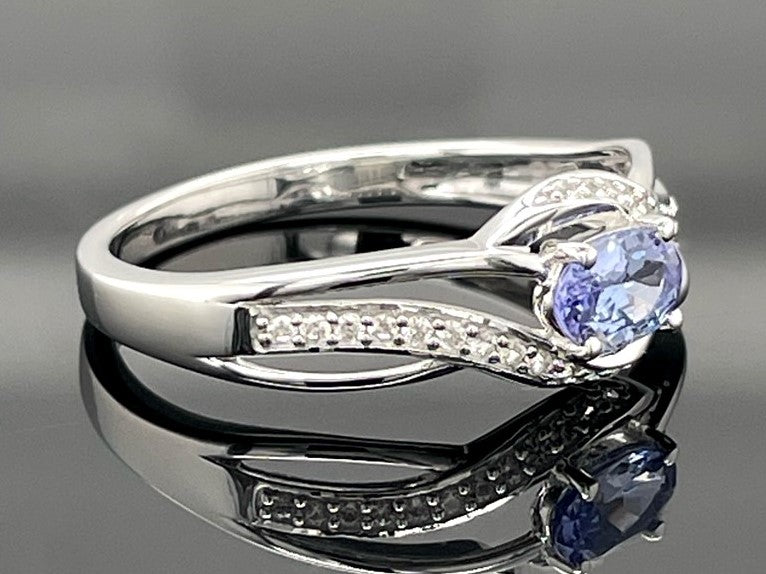RING AUS 925/- SILBER RHODINIERT MIT TANSANIT AA & ZIRKON