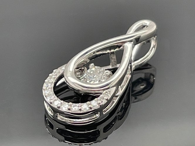 ANHÄNGER AUS 950/- PLATIN MIT BRILLANT SI (ca.0,18 ct.)