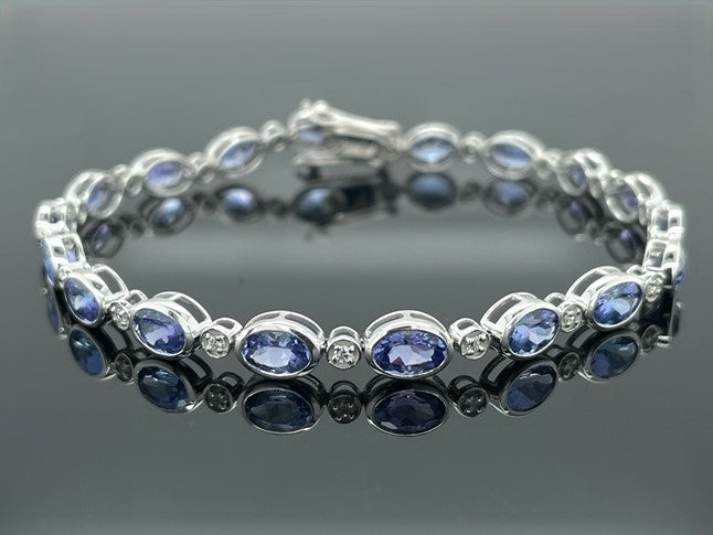 ARMBAND 950/-PLATIN MIT TANSANIT AAAA & BRILLANTEN SI (GES.CA. 0,26 ct.)
