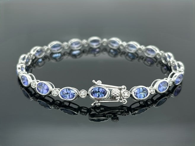 ARMBAND 950/-PLATIN MIT TANSANIT AAAA & BRILLANTEN SI (GES.CA. 0,26 ct.)
