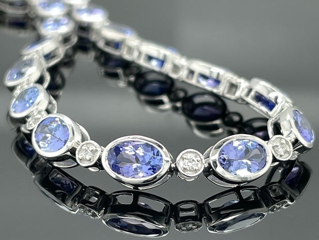 ARMBAND 950/-PLATIN MIT TANSANIT AAAA & BRILLANTEN SI (GES.CA. 0,26 ct.)