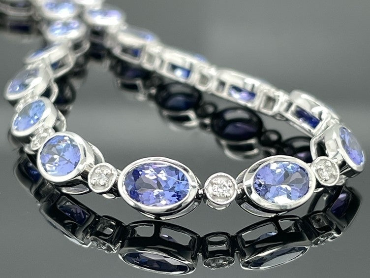 ARMBAND 950/-PLATIN MIT TANSANIT AAAA & BRILLANTEN SI (GES.CA. 0,26 ct.)