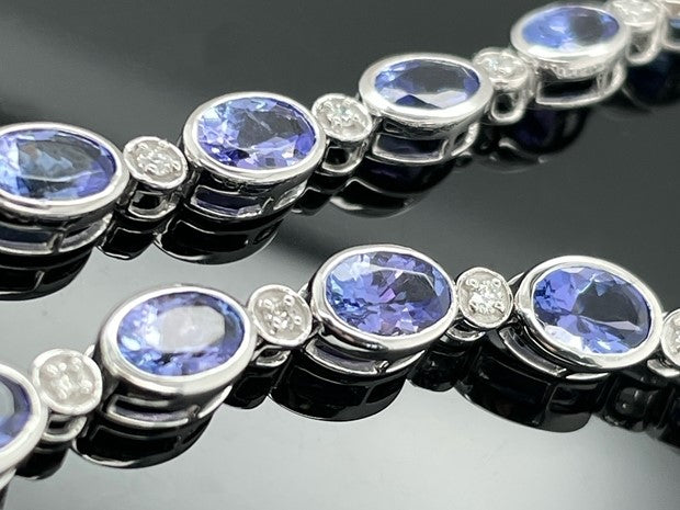 ARMBAND 950/-PLATIN MIT TANSANIT AAAA & BRILLANTEN SI (GES.CA. 0,26 ct.)