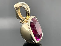 ANHÄNGER AUS 375/- GELBGOLD mit Fluorit (ca. 3,4 ct.)