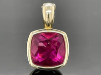 ANHÄNGER AUS 375/- GELBGOLD mit Fluorit (ca. 3,4 ct.)