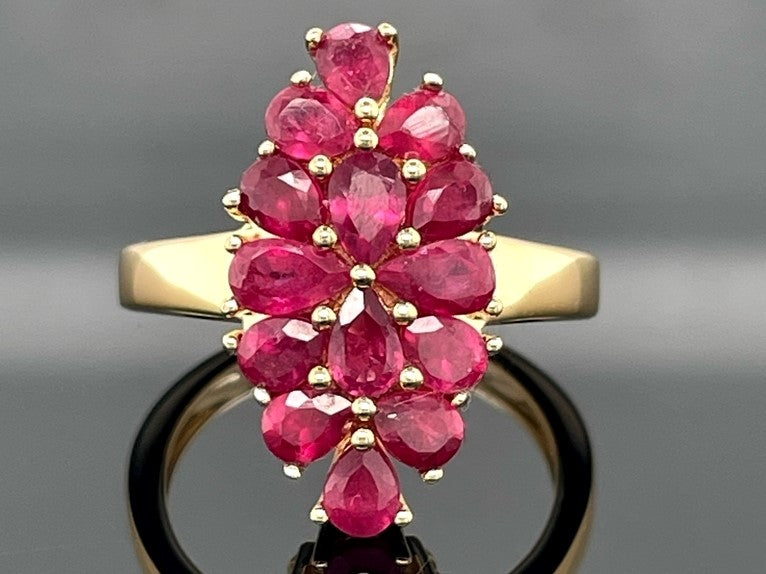 RING AUS 925/- SILBER VERGOLDET MIT RUBIN