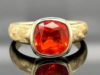 RING AUS 375/- GELBGOLD MIT FEUEROPAL (CA.1,08 ct.)