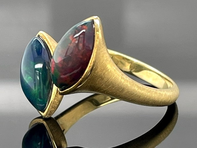 RING AUS 925/- SILBER VERGOLDET MIT KRISTALLOPAL BEH. ( GES. CA. 1,64 ct.)
