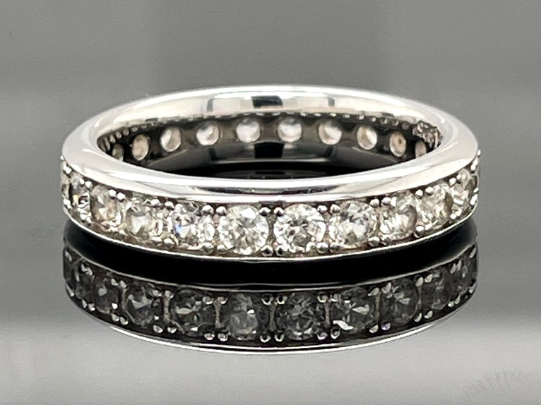 RING AUS 925/- SILBER RHODINIERT MIT ZIRKON