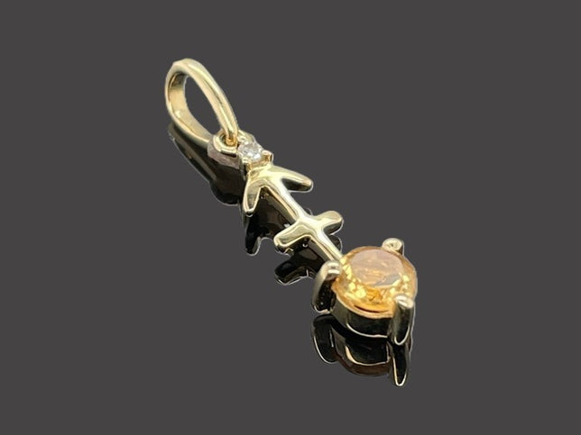 ANHÄNGER "SCHÜTZE" AUS 375/- GELBGOLD MIT CITRIN & DIAMANT (GES. CA. 0,17 ct.)