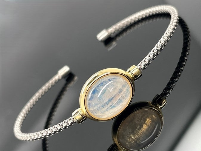 ARMREIF 925/-SILBER RHODINIERT/VERGOLDET MIT RAINBOW MONDSTEIN (ca.3,50 ct.)