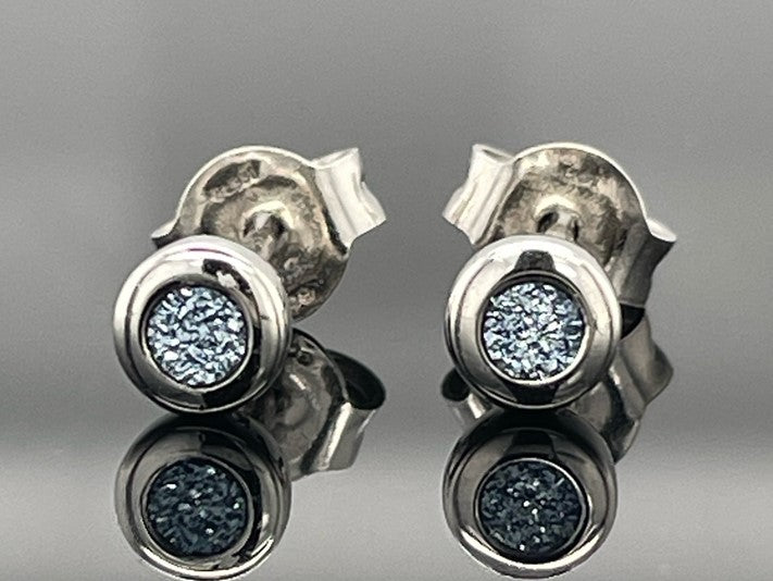 OHRSTECKER AUS 950/- PLATIN MIT OSMIUM