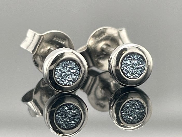 OHRSTECKER AUS 950/- PLATIN MIT OSMIUM