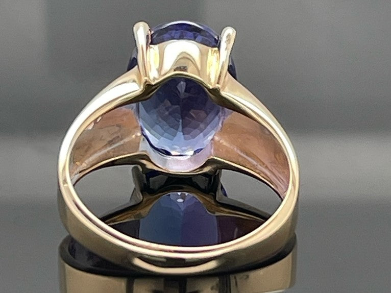 RING GR.18 (56) AUS 585/- GELBGOLD MIT TANSANIT AAAAA ( CA. 7,00 ct.)