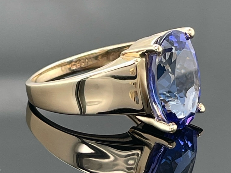RING GR.18 (56) AUS 585/- GELBGOLD MIT TANSANIT AAAAA ( CA. 7,00 ct.)
