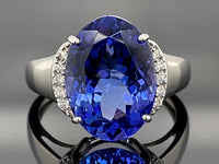 RING AUS 950/- PLATIN MIT TANSANIT AAAAA (CA. 7,00 ct.) & BRILLANTEN (GES.CA.0,10 ct.)