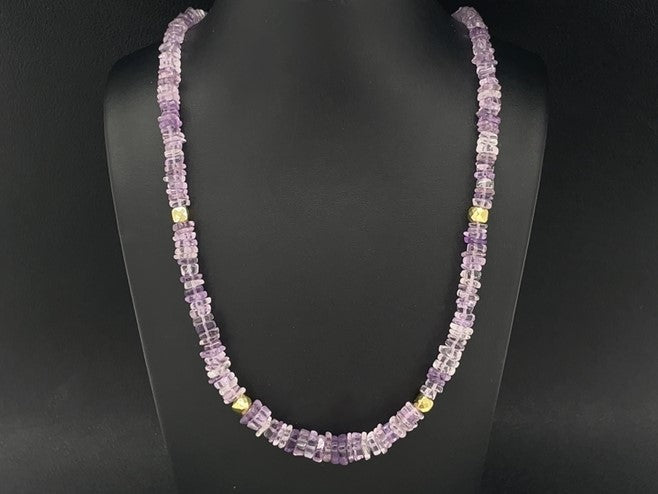 COLLIER 375/- GELBGOLD MIT AMETHYST & HÄMATIT BEH. (GES. CA. 95,0 ct.)