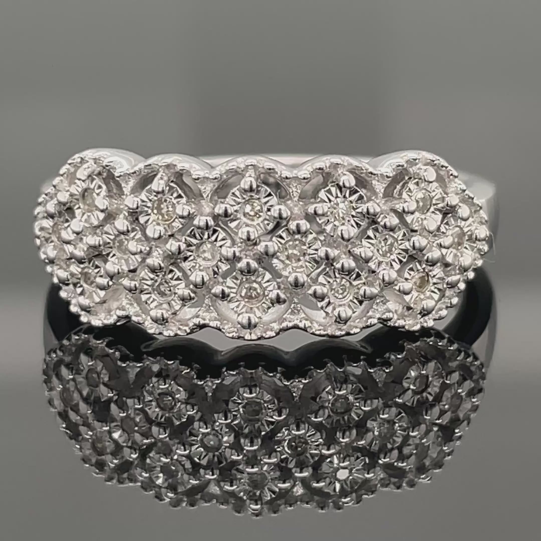 RING AUS 925/- SILBER RHODINIERT MIT DIAMANTEN (GES. CA. 0,09 ct.)