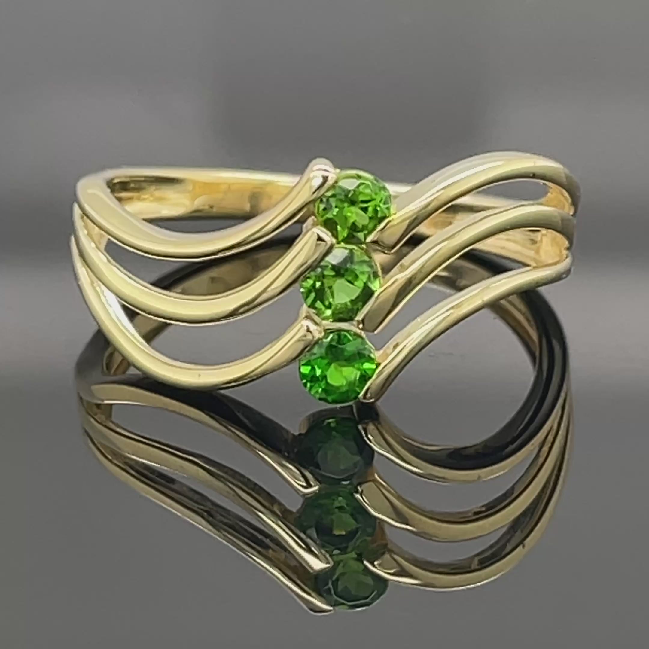 RING AUS 925/- SILBER VERGOLDET MIT CHROMDIOPSID (GES.CA.0,35 ct.)