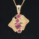 CLIP ANHÄNGER AUS 375/- GELBGOLD MIT RUBIN (GES. CA. 0,91 ct.)