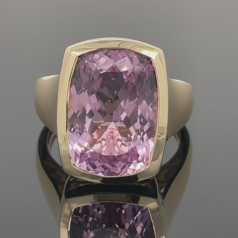 RING AUS 585/- GELBGOLD mit Kunzit