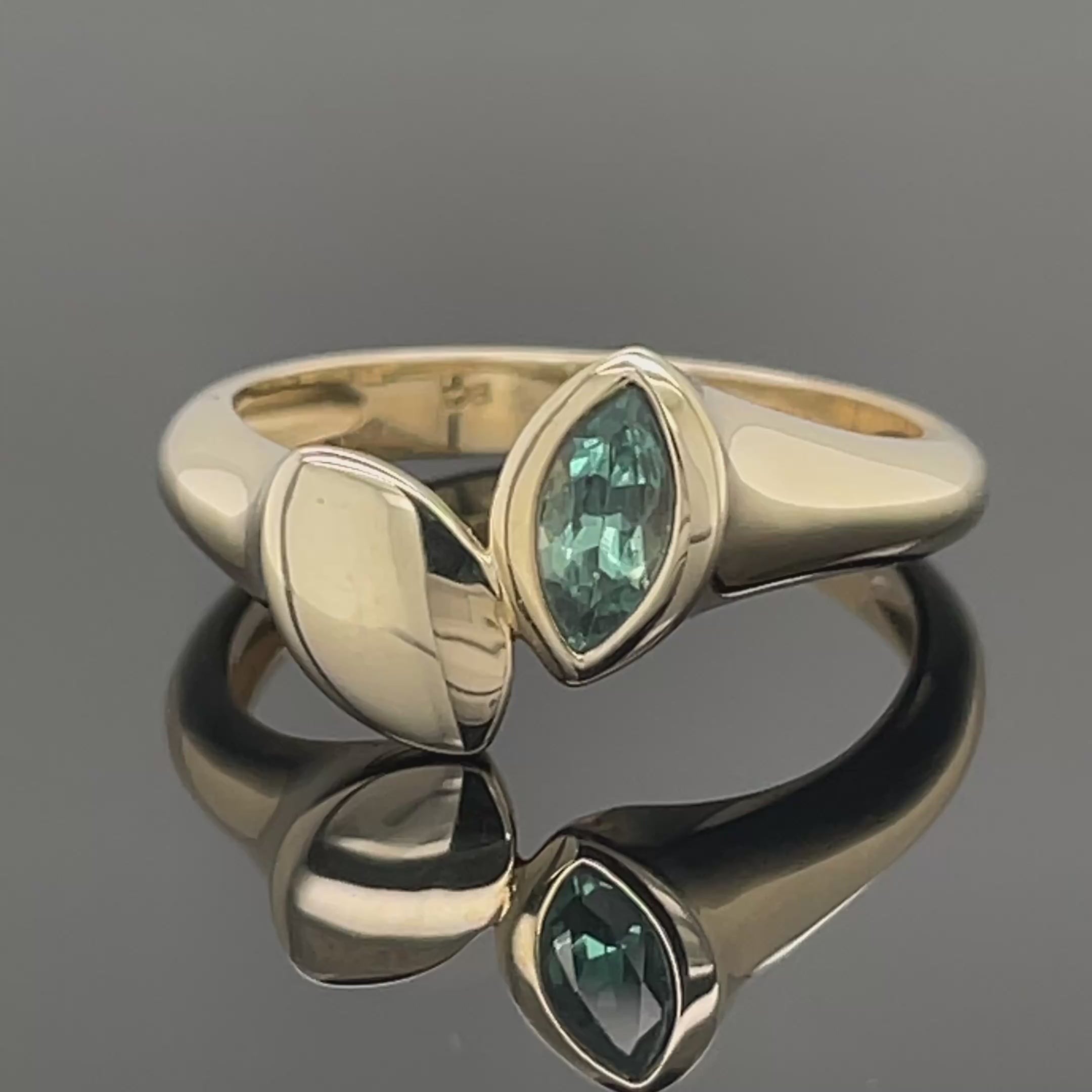 RING AUS 375/- GELBGOLD MIT ALEXANDRIT (CA. 0,19 ct.)