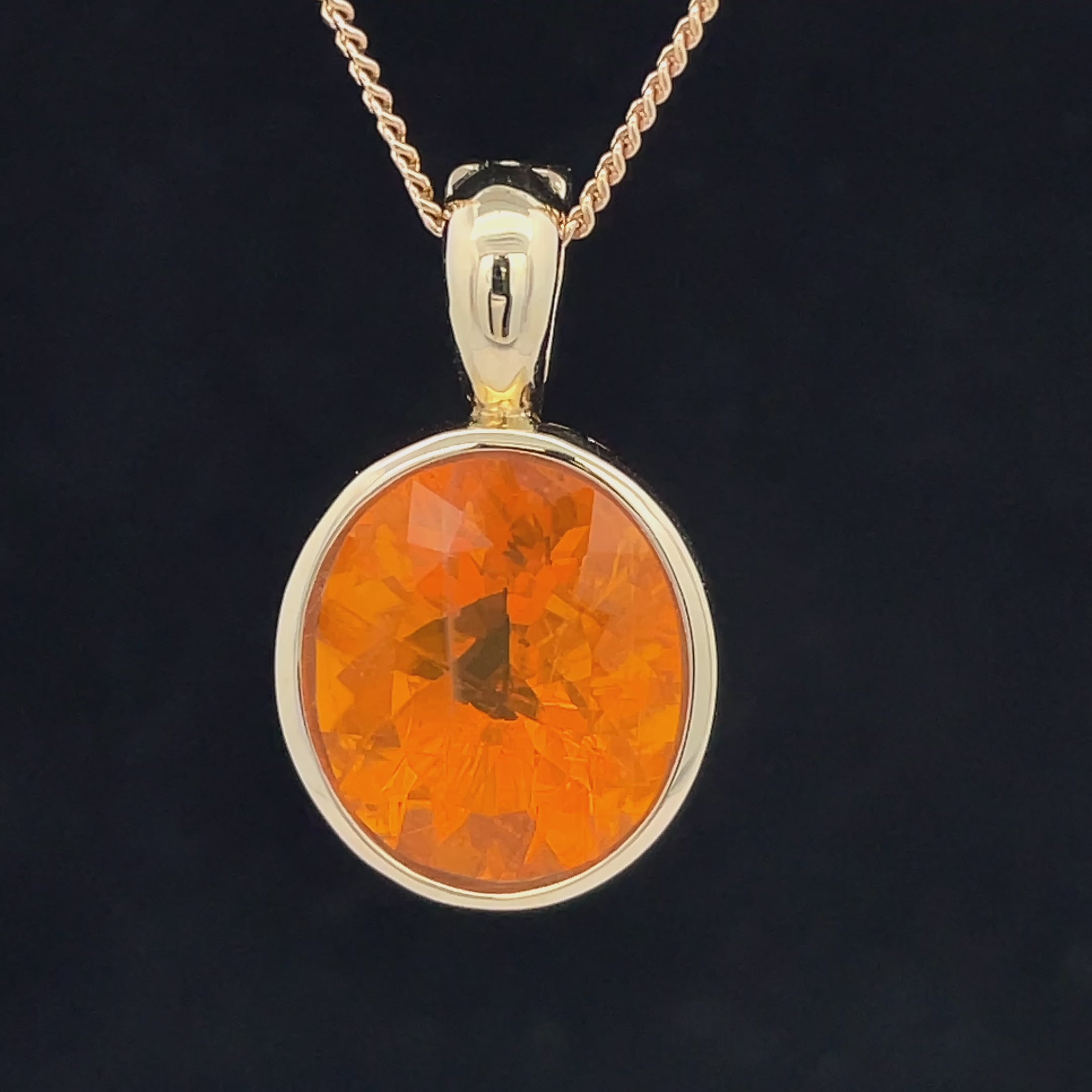 ANHÄNGER AUS 585/- GELBGOLD mit Feueropal (ca. 4,68 ct.)