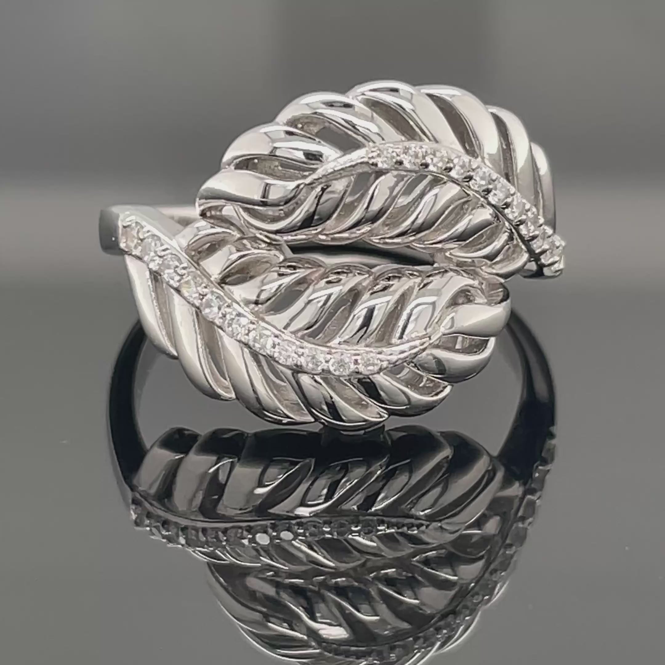 RING AUS 925/- SILBER RHODINIERT MIT ZIRKONIA