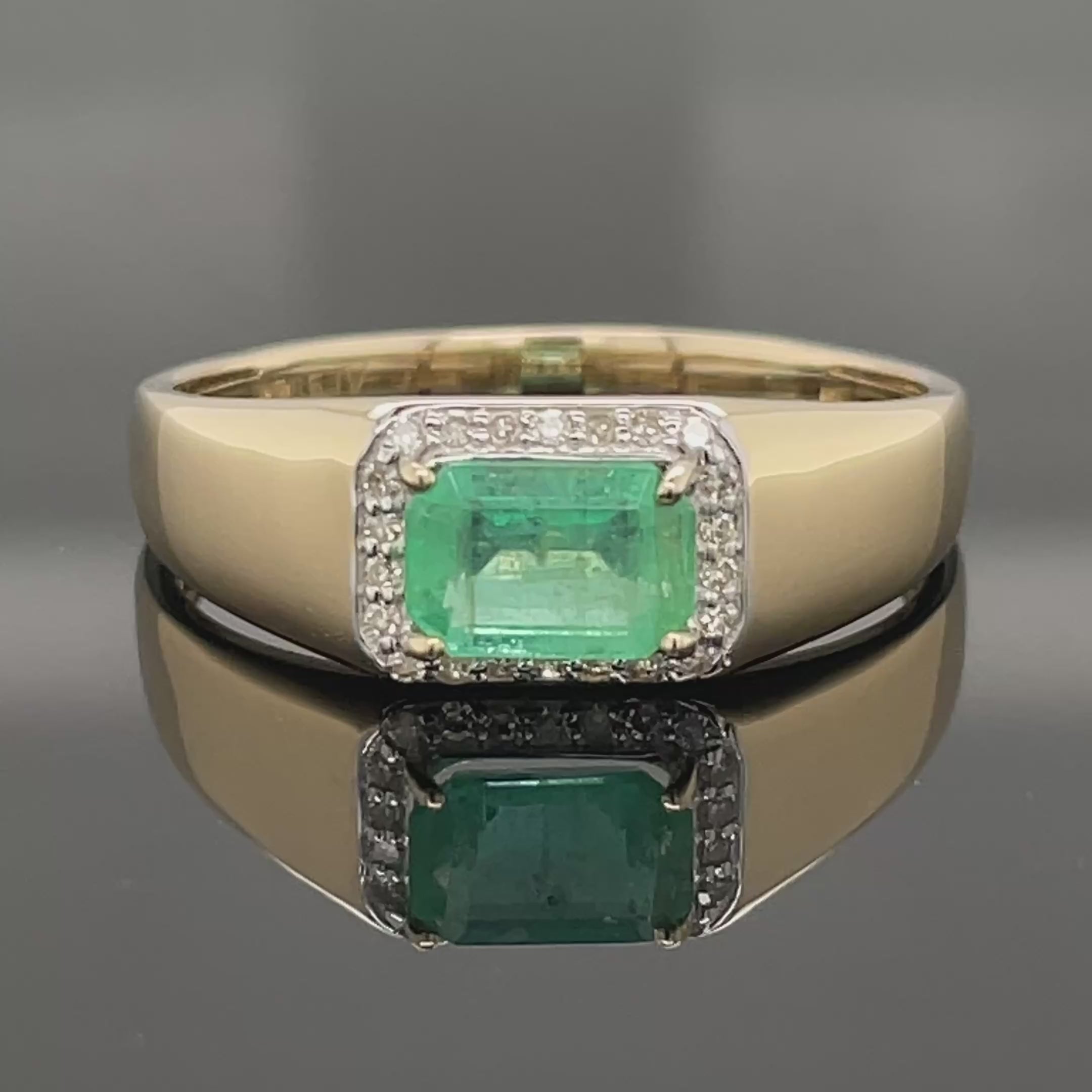 RING AUS 585/-GELBGOLD MIT SMARAGD & DIAMANTEN ( GES.CA.1,10 ct.)