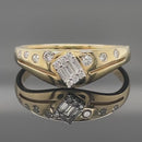 RING AUS 375/- GELBGOLD MIT DIAMANTEN (GES. CA. 0,25 ct.)