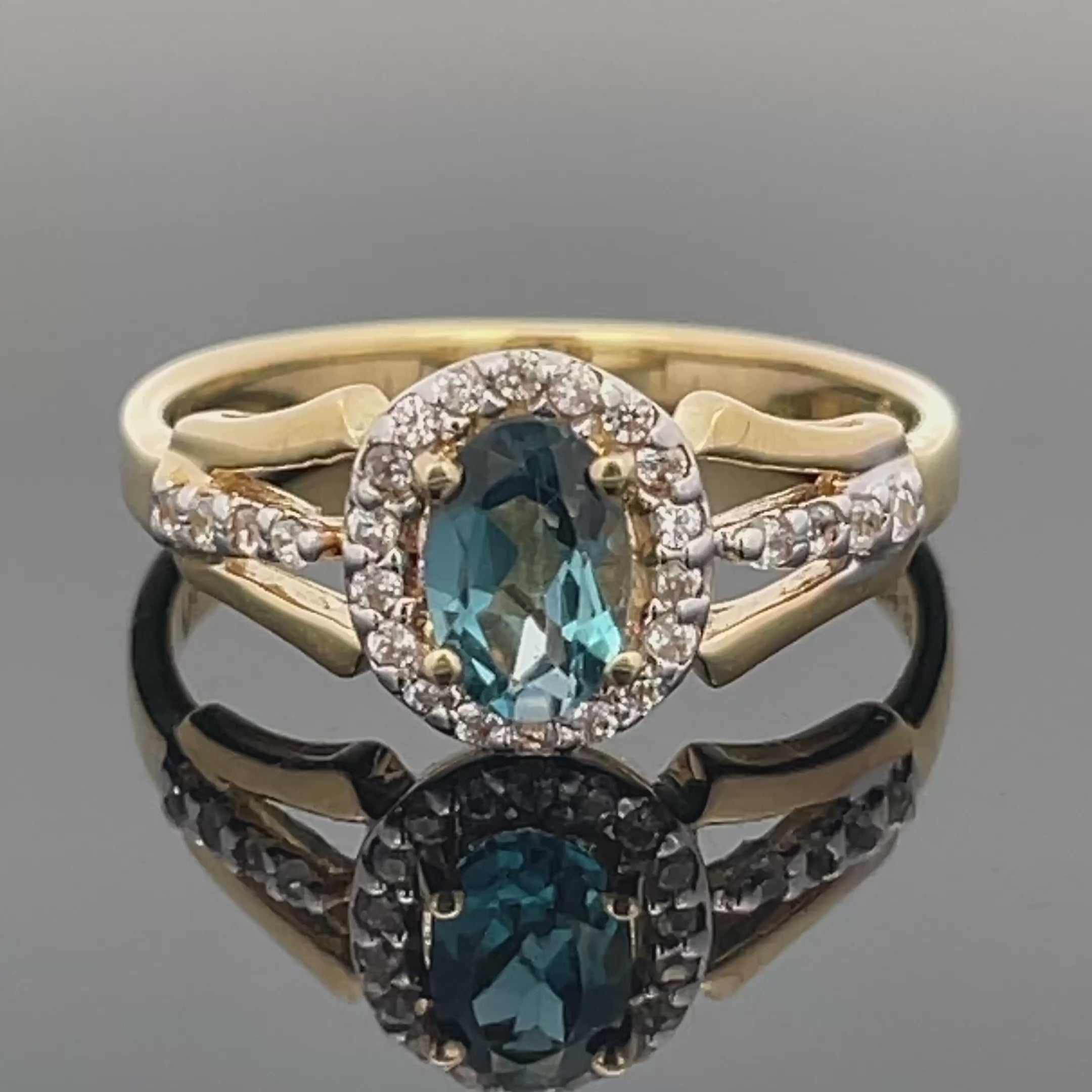 RING AUS 925/- SILBER VERGOLDET MIT LONDON BLUE TOPAS & ZIRKON