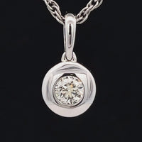 ANHÄNGER AUS 585/- WEISSGOLD mit Brillant (ca. 0,30 ct.)