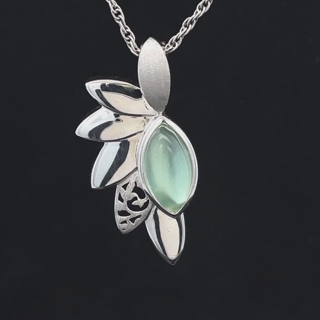 CLIP ANHÄNGER AUS 925/- SILBER RHODINIERT MIT FLUORIT/PERLMUTT-DUBL. BEH.