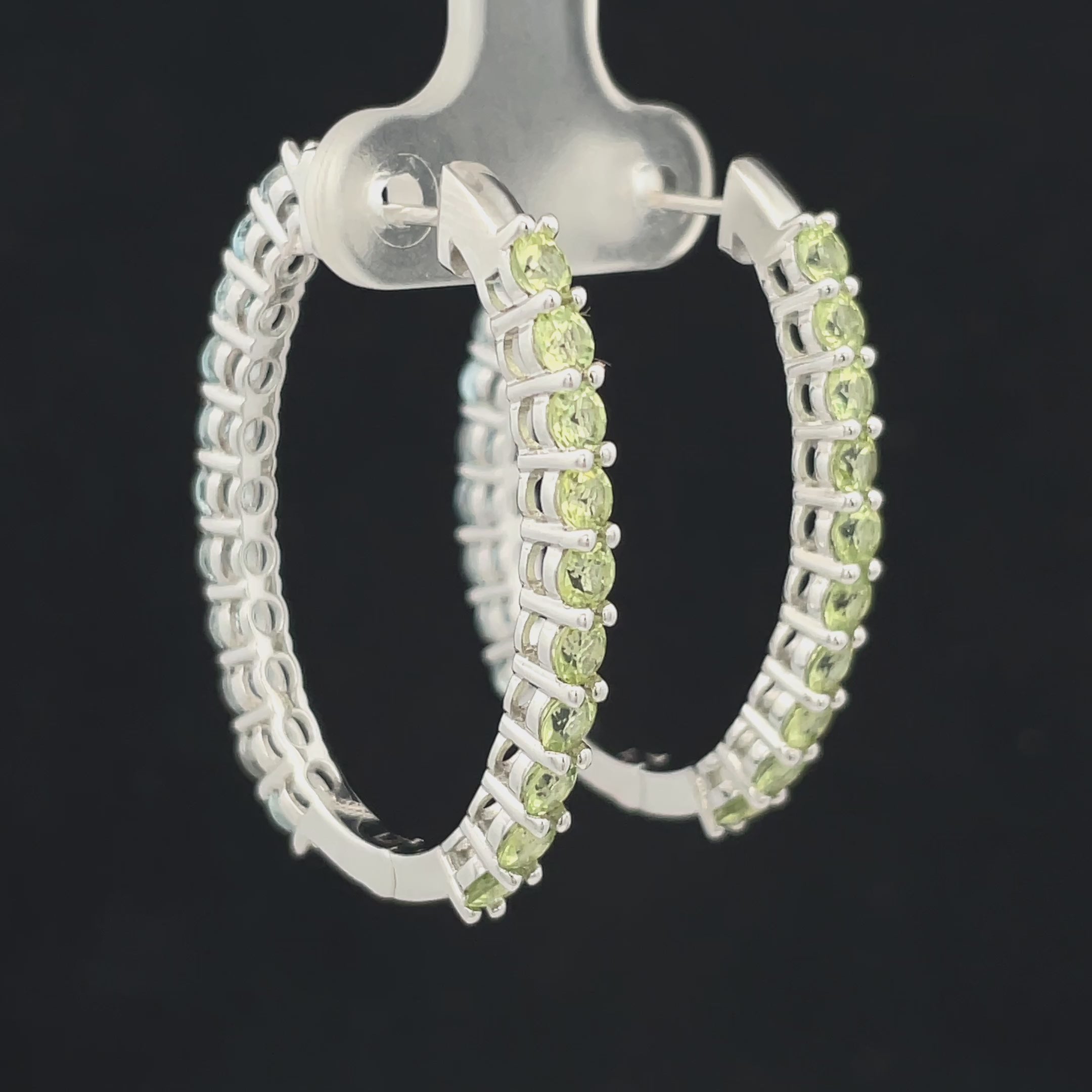 WENDECREOLEN AUS 925/- SILBER RHODINIERT MIT BLAUTOPAS & PERIDOT (GES.CA. 5,27ct.)