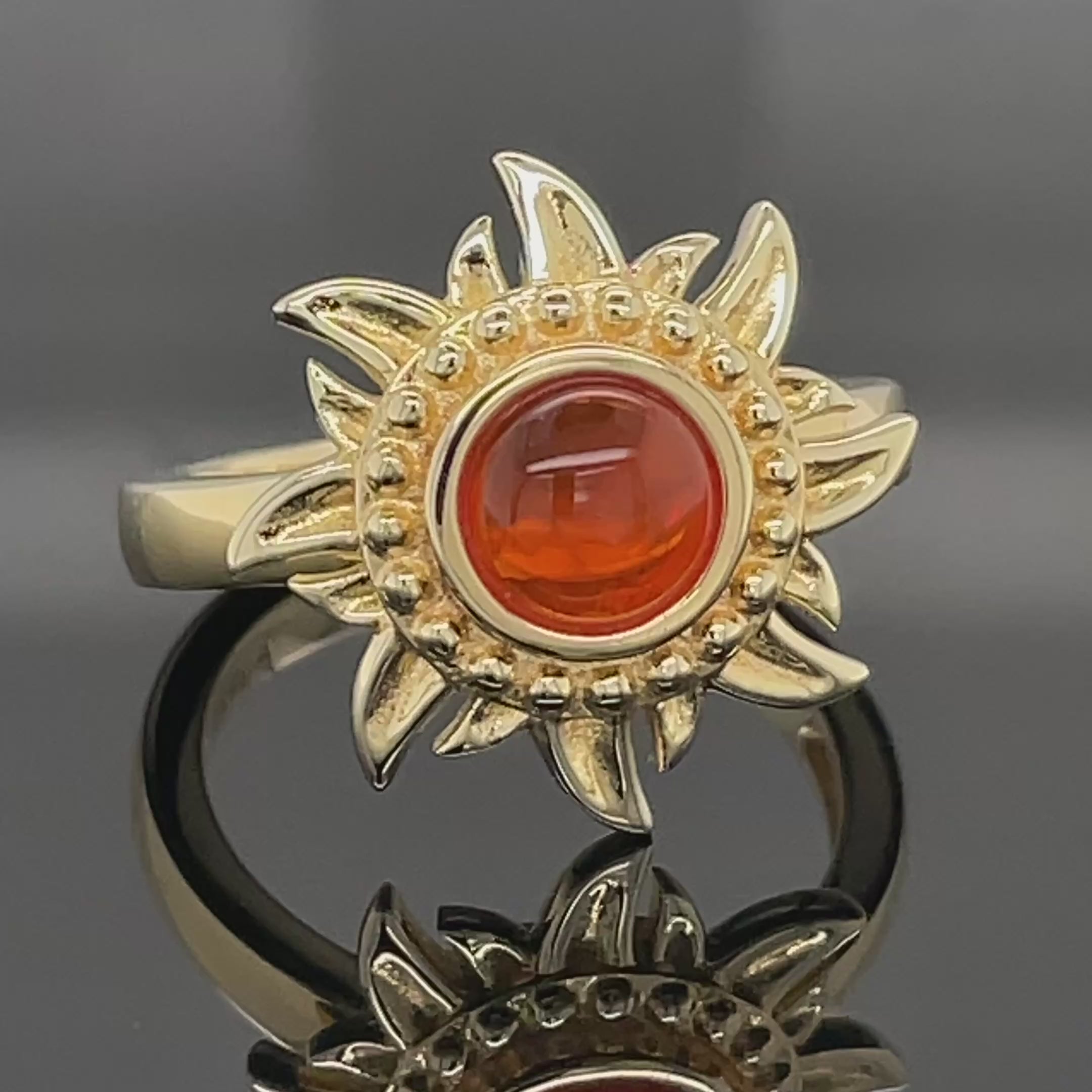 RING AUS 925/- SILBER VERGOLDET MIT FEUEROPAL ( CA. 0,62 ct.)
