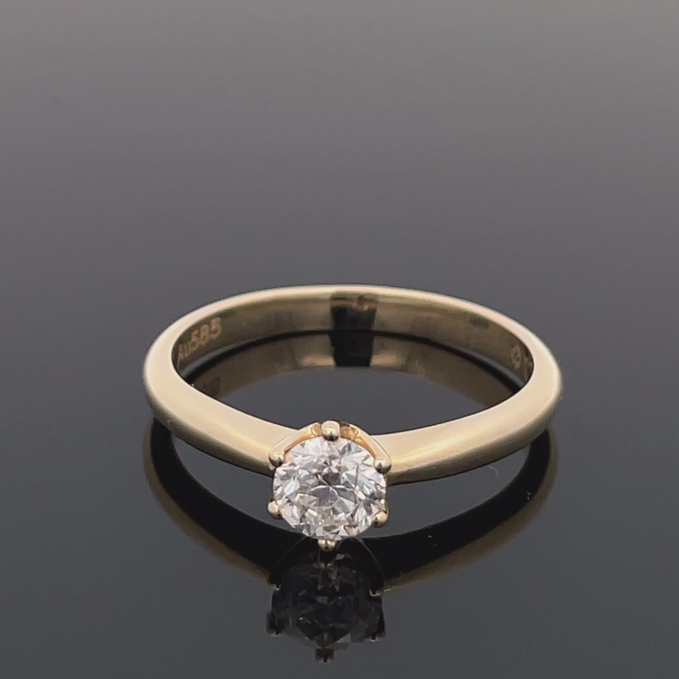 RING AUS 585/- GELBGOLD mit Brillant (ca. 0,50 ct.)