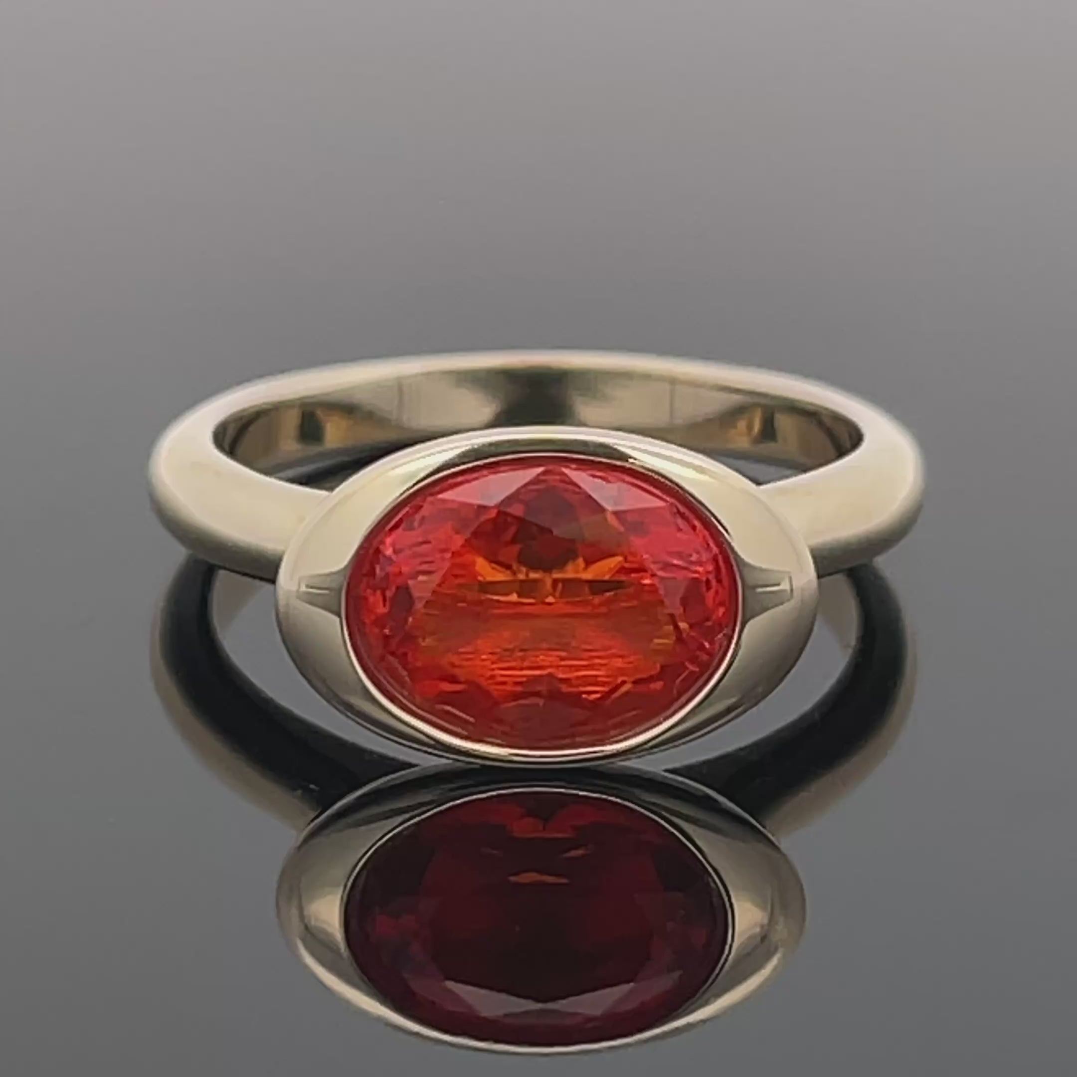 RING AUS 375/- GELBGOLD MIT FEUEROPAL (CA.1,10 ct.)