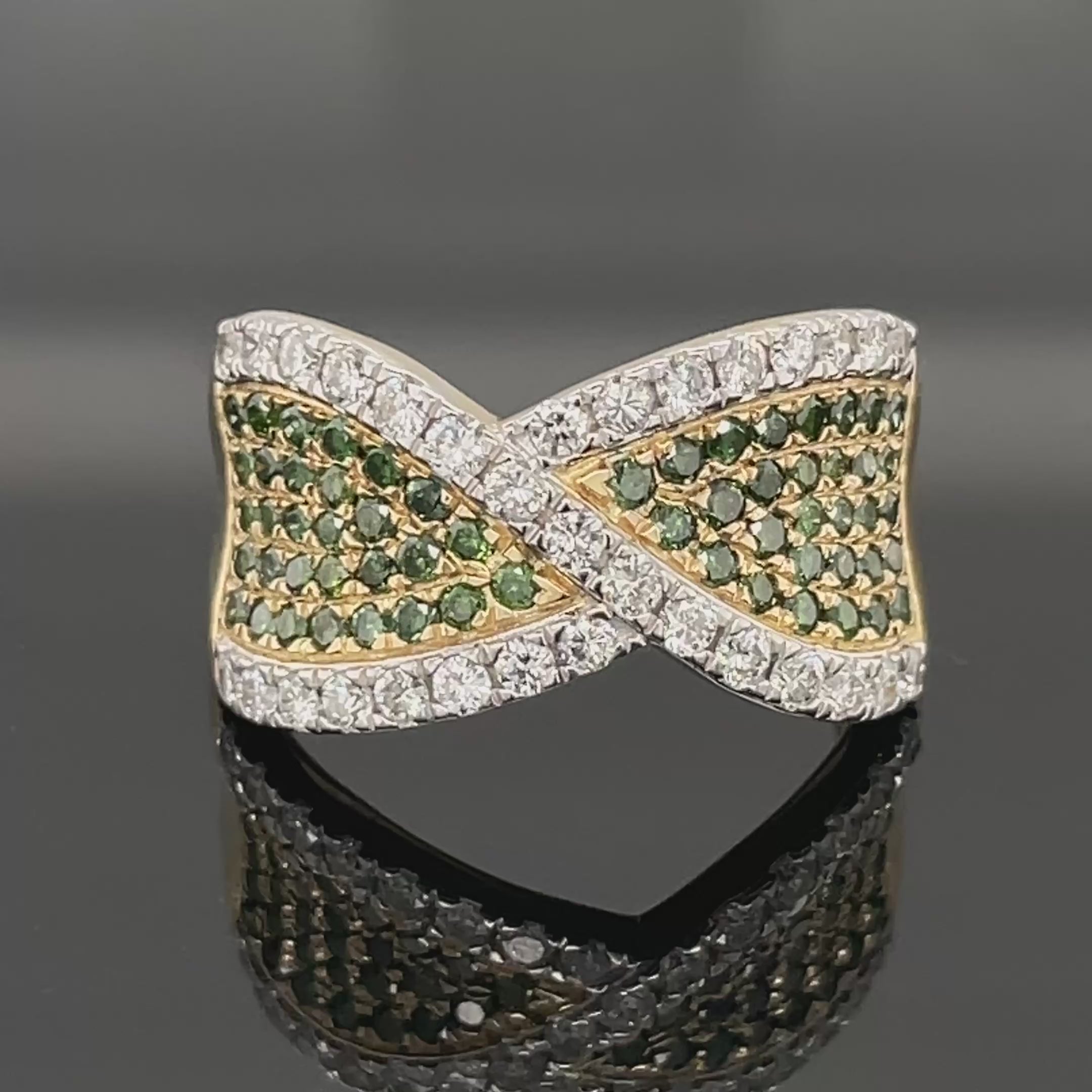 RING AUS 585/- GELBGOLD MIT BRILLANTEN (GES. CA. 1,0 ct.)