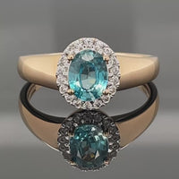 RING AUS 925/- SILBER VERGOLDET MIT ZIRKON BLAU & WEIß