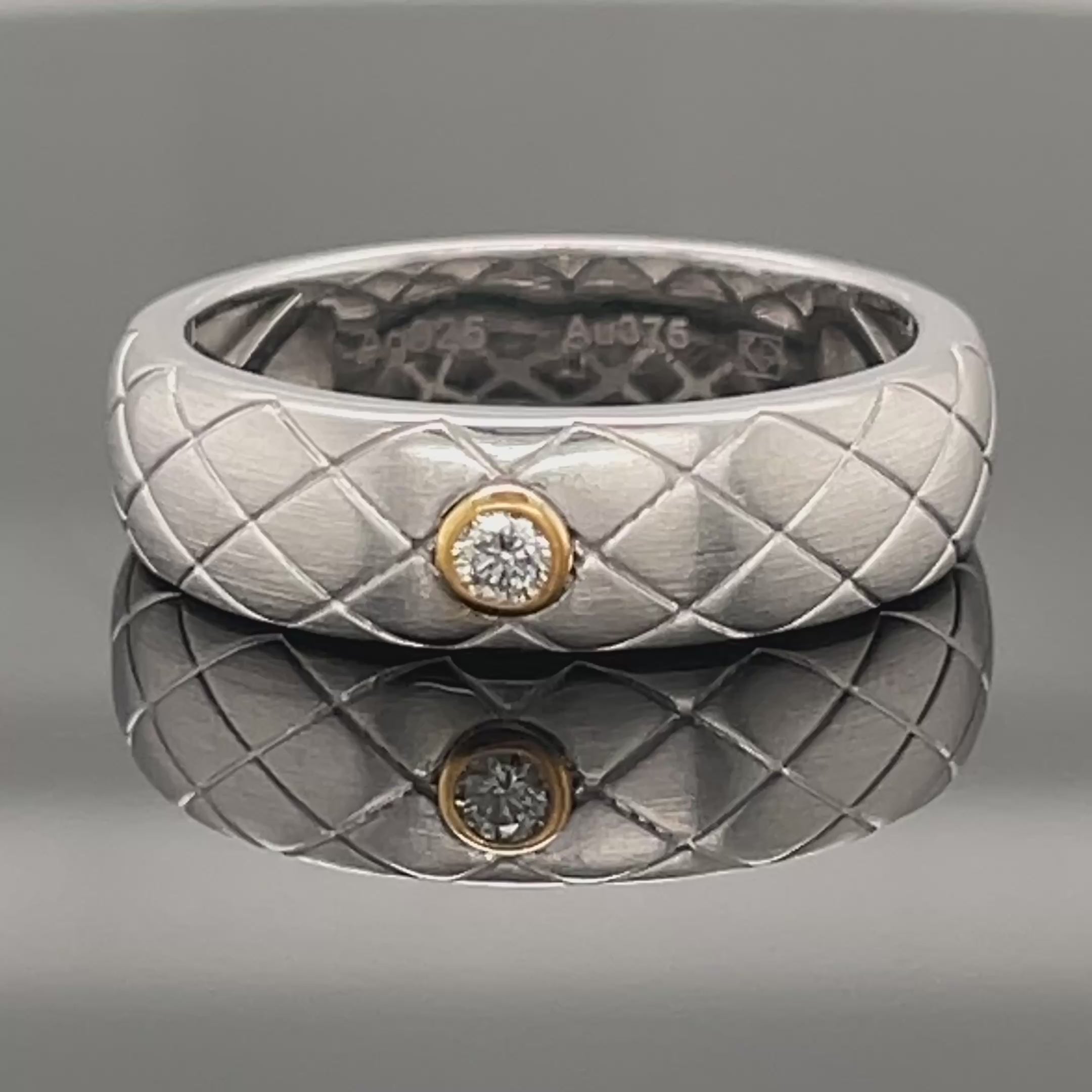 RING AUS 925/- SILBER & 375/- GELBGOLD MIT BRILLANT (CA.0,05 ct.)