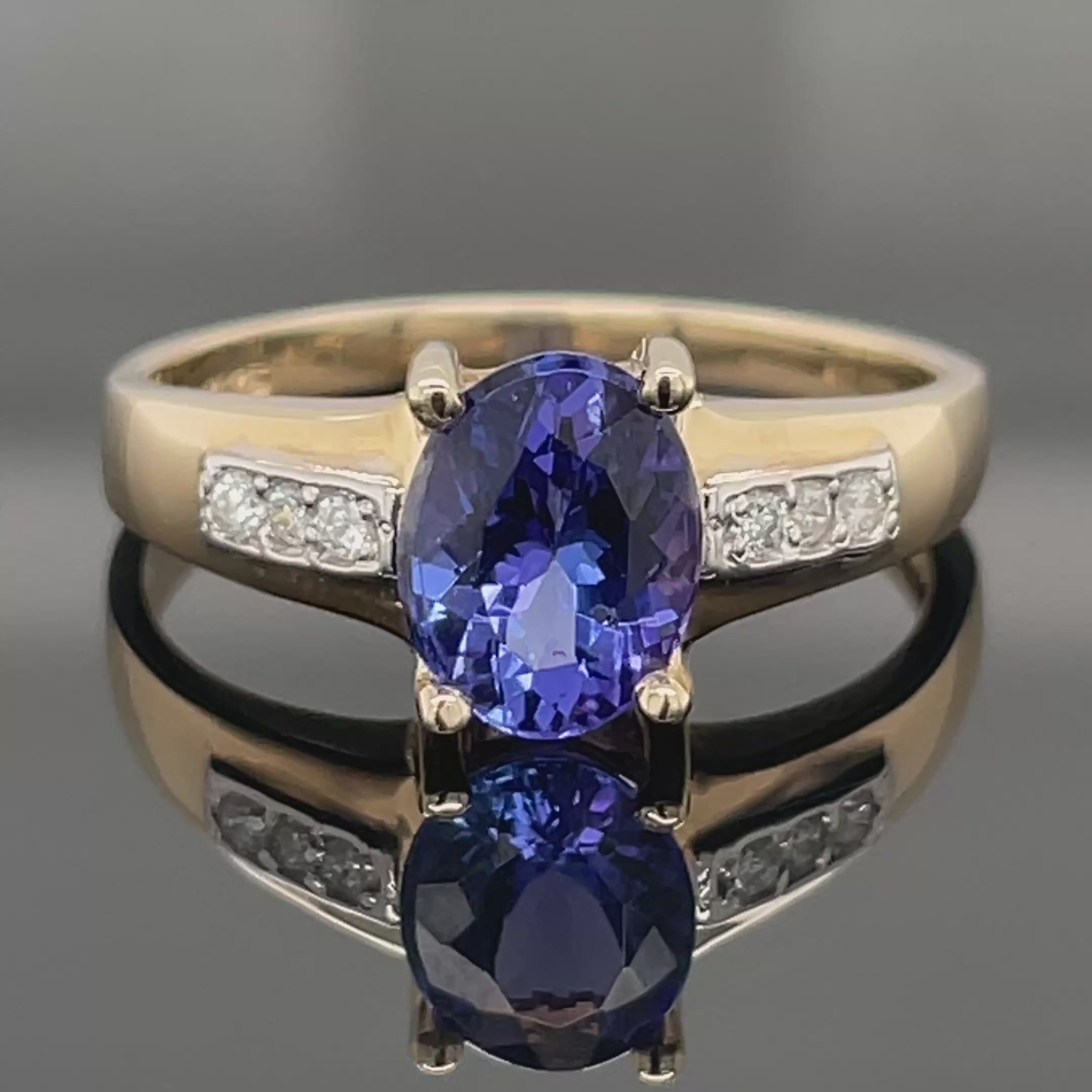 RING AUS 375/- GELBGOLD MIT TANSANIT AAAA & BRILLANTEN (GES.CA. 1,56ct.)