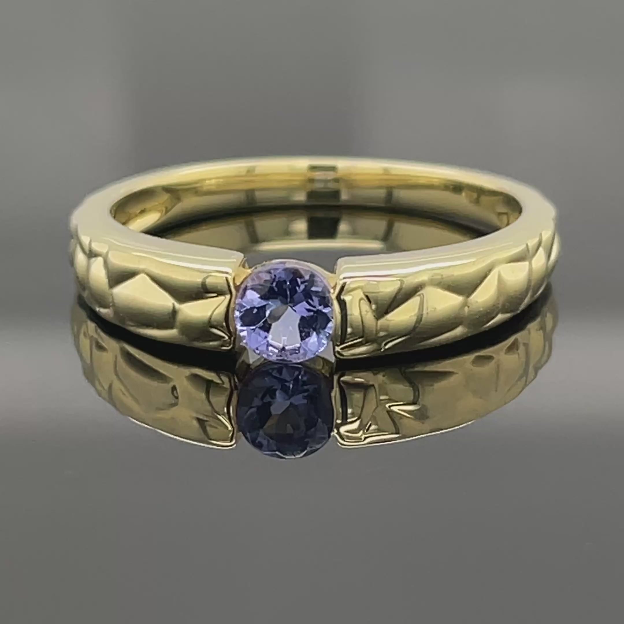 RING AUS 925/- SILBER VERGOLDET MIT TANSANIT AA (CA. 0,25 ct.)