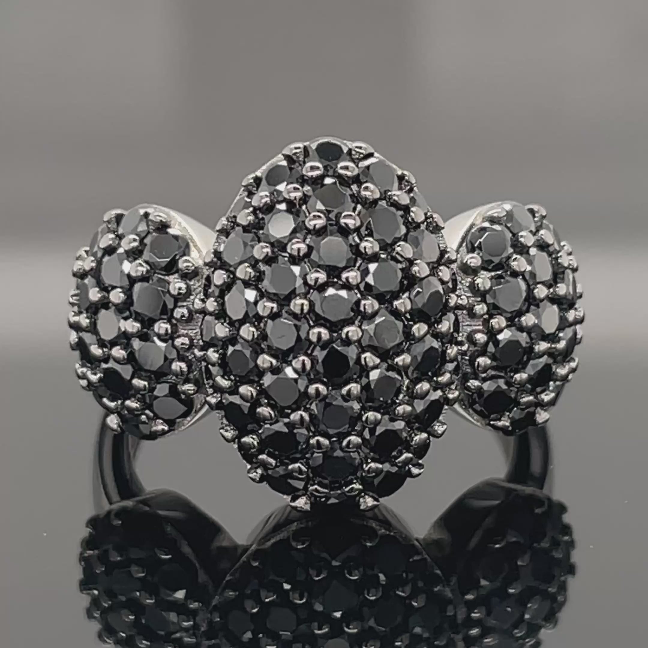 RING AUS 925/- SILBER PLATINIERT MIT SPINELL