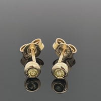 OHRSTECKER AUS 375/- GELBGOLD MIT PALLASIT ( GES. CA. 0,120 ct.)