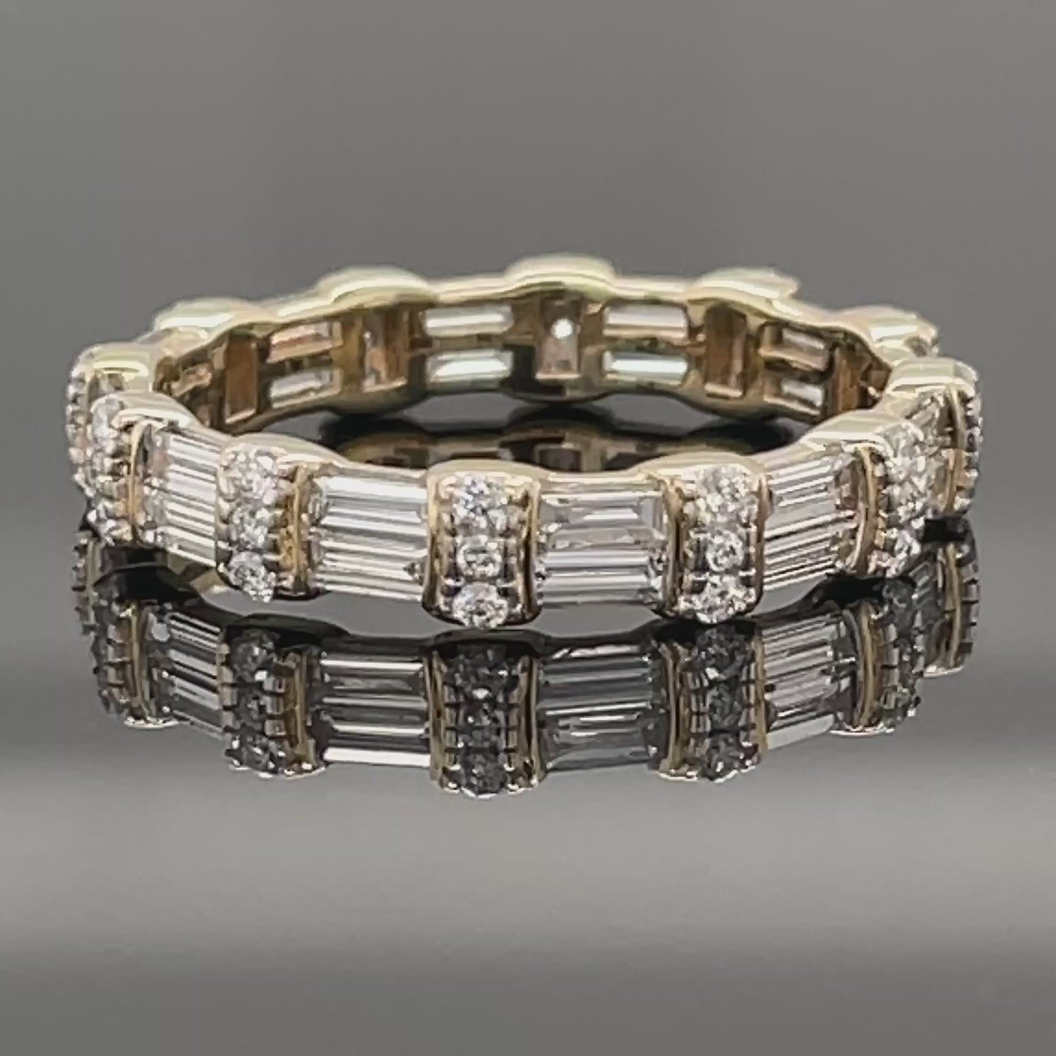 RING AUS 585/- GELBGOLD MIT DIAMANTEN  (GES.CA.1,50 ct.)